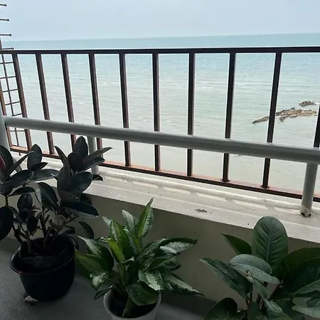 Pd Seaview Vip Staycation W Wifi Kampong Bagan Pinang Exterior photo